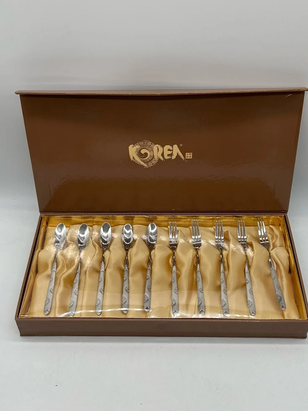 NEW Vintage Korean Dessert Flatware 5 Spoons 5 Forks